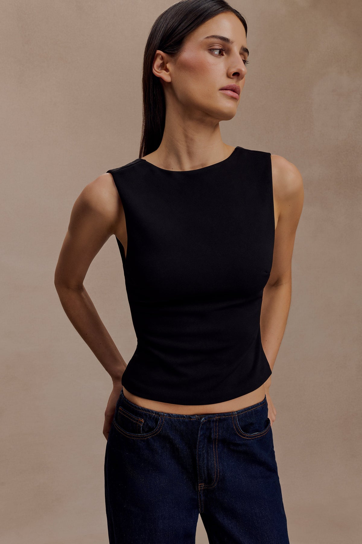 Kyra Open Back Scuba Crepe Top in Black – Chic&Drifts