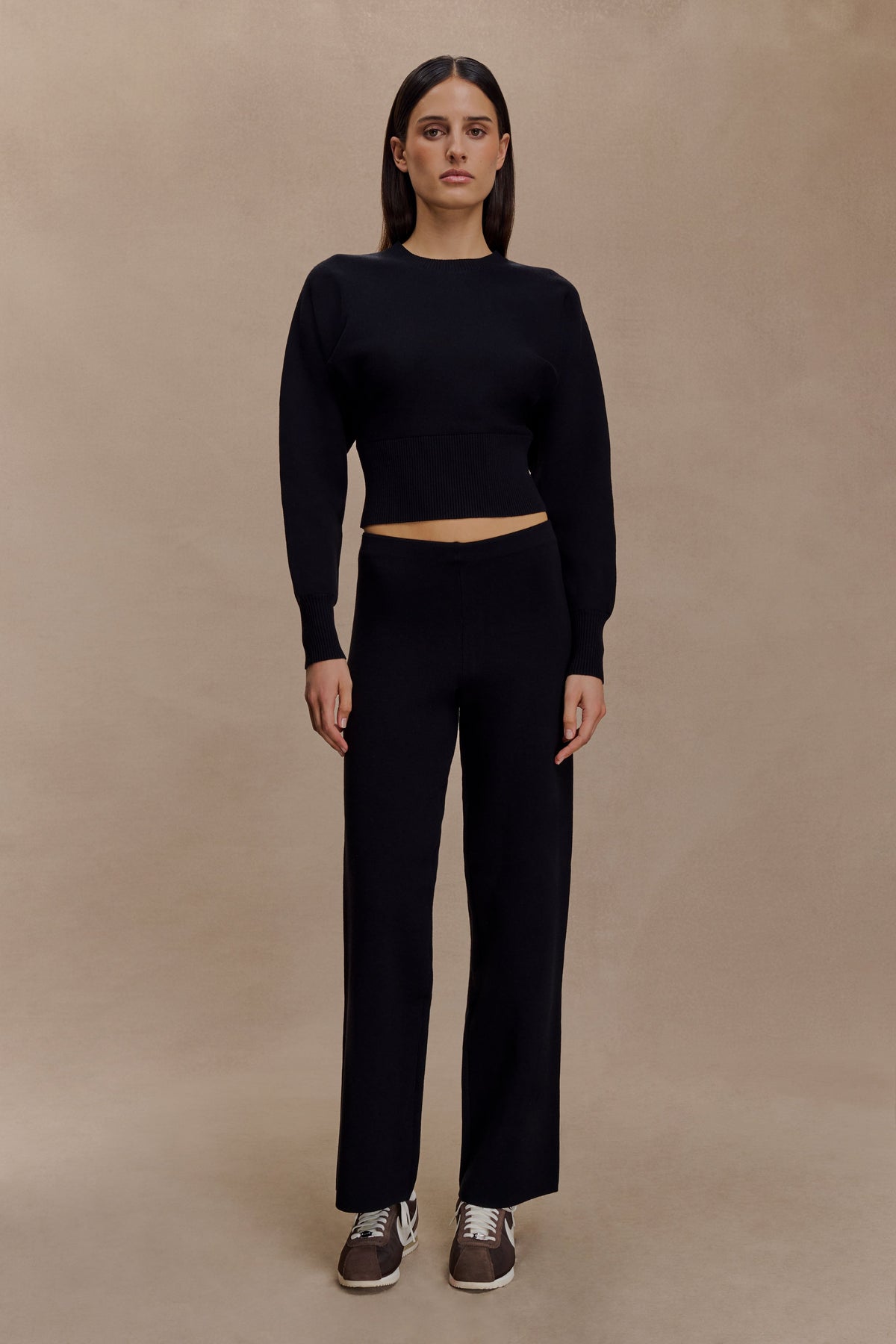 Kerrymae Straight Leg Knit Trousers in Black – Chic&Drifts