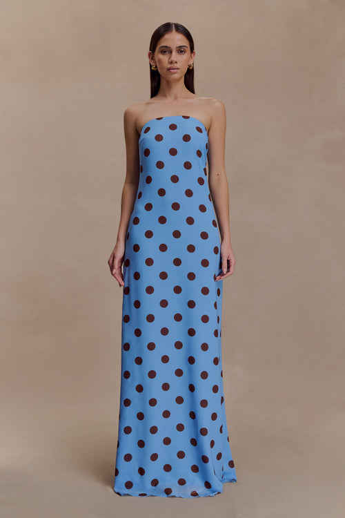 Amaya Strapless Chiffon Maxi Dress in Blue Polka Dot – Chic&Drifts
