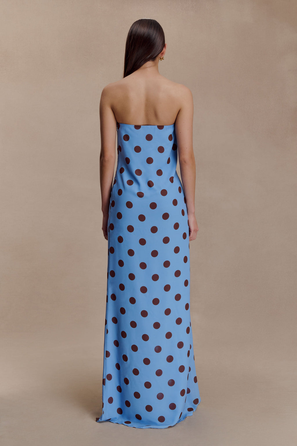 Amaya Strapless Chiffon Maxi Dress in Blue Polka Dot – Chic&Drifts