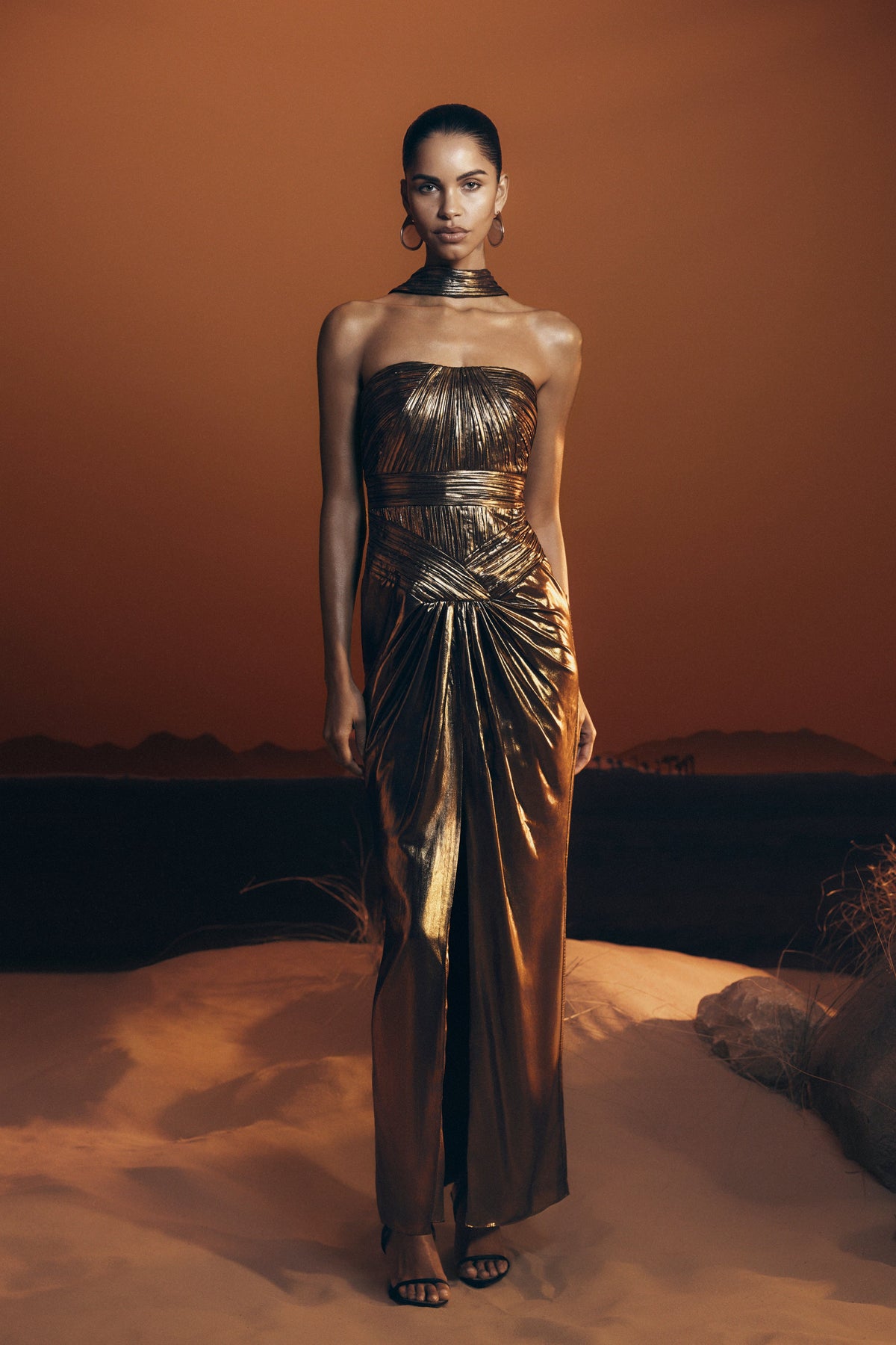 Clemence Plisse Maxi Dress in Gold – Chic&Drifts