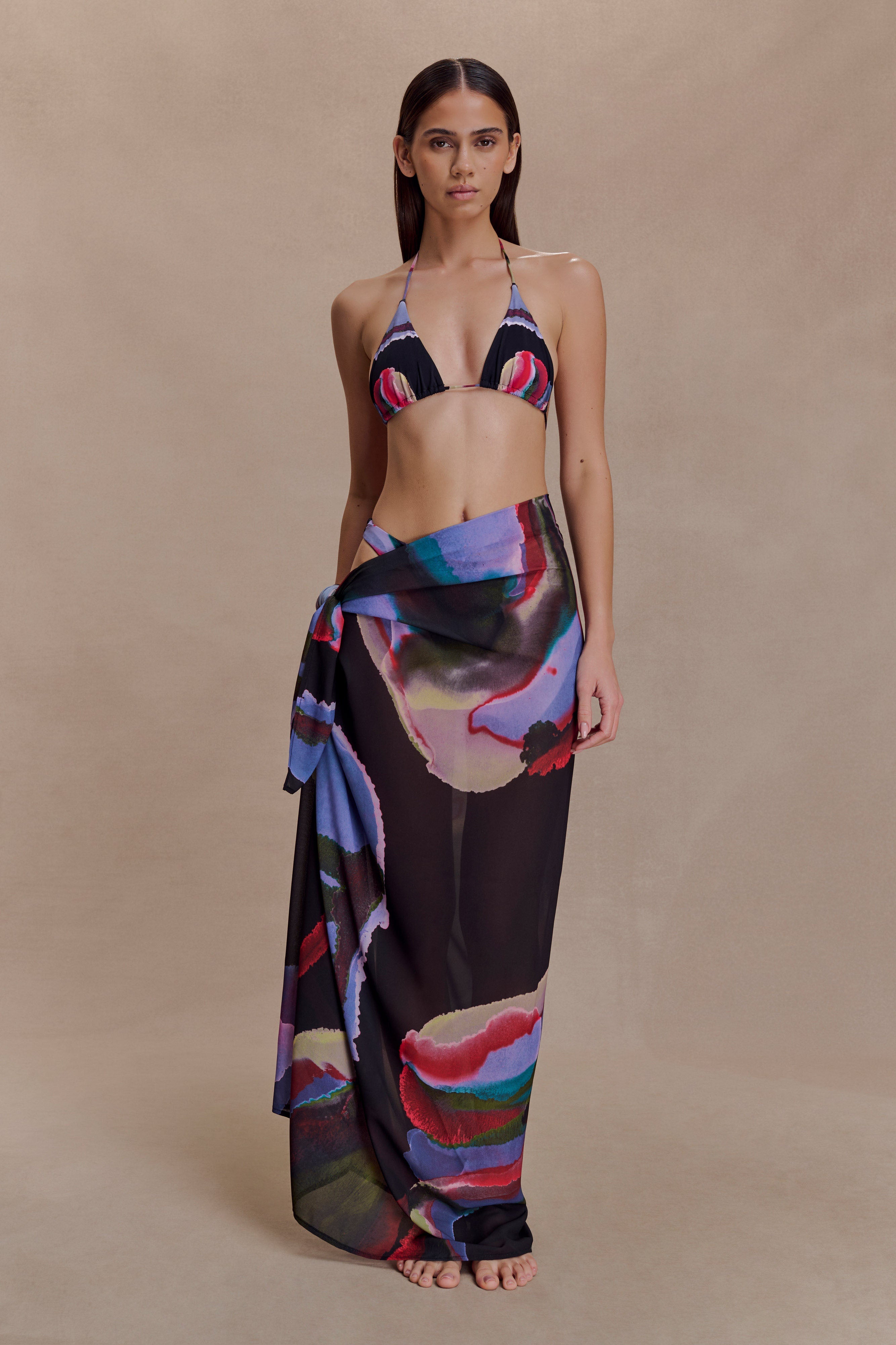 Evie Chiffon Sarong in Multi Fluid Reverie Print – Chic&Drifts