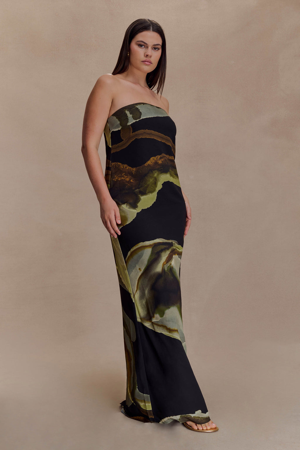 Amaya Strapless Chiffon Maxi Dress in Blue Polka Dot – Chic&Drifts