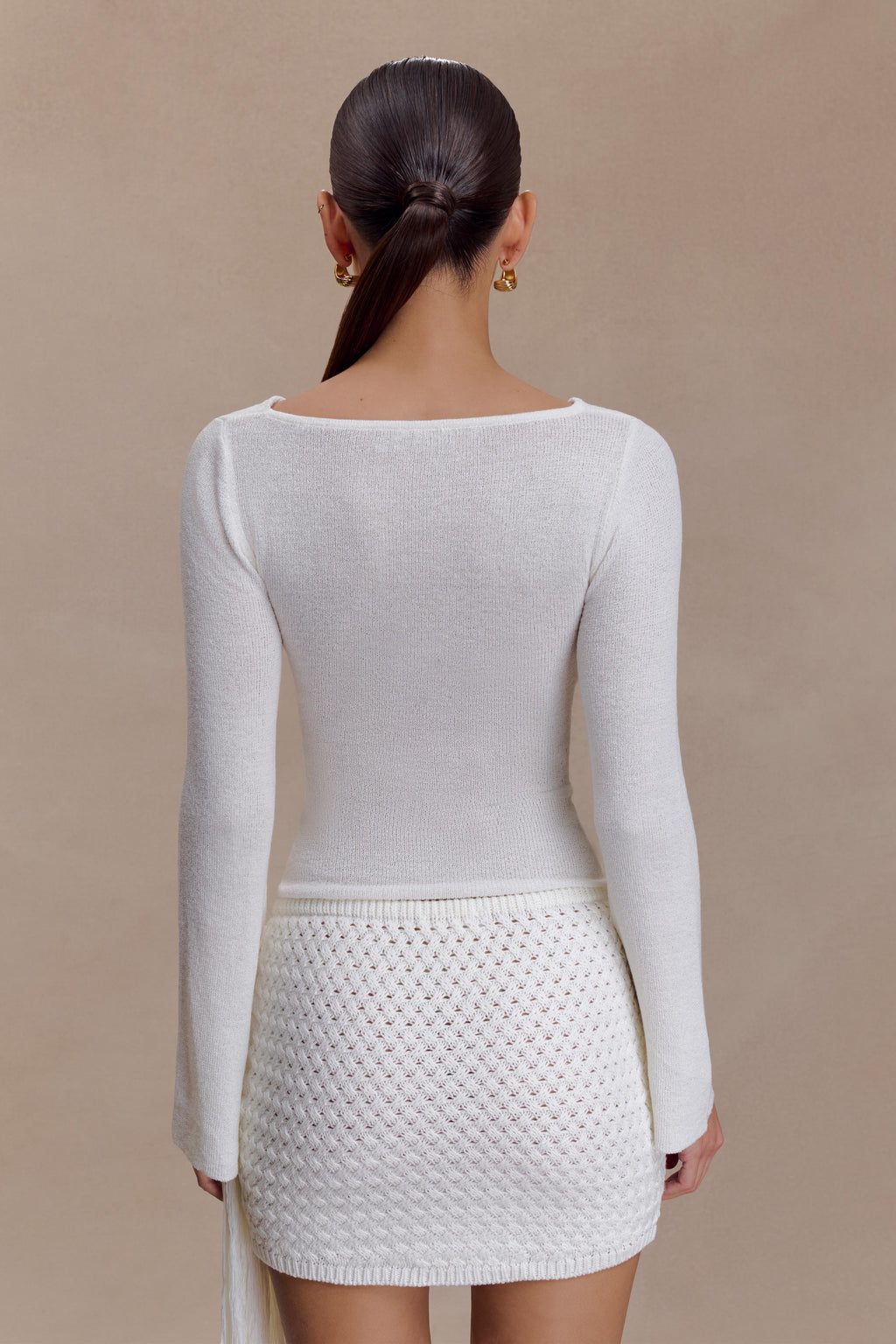 Elowen Knit Cowl Long Sleeve Top in White – Chic&Drifts