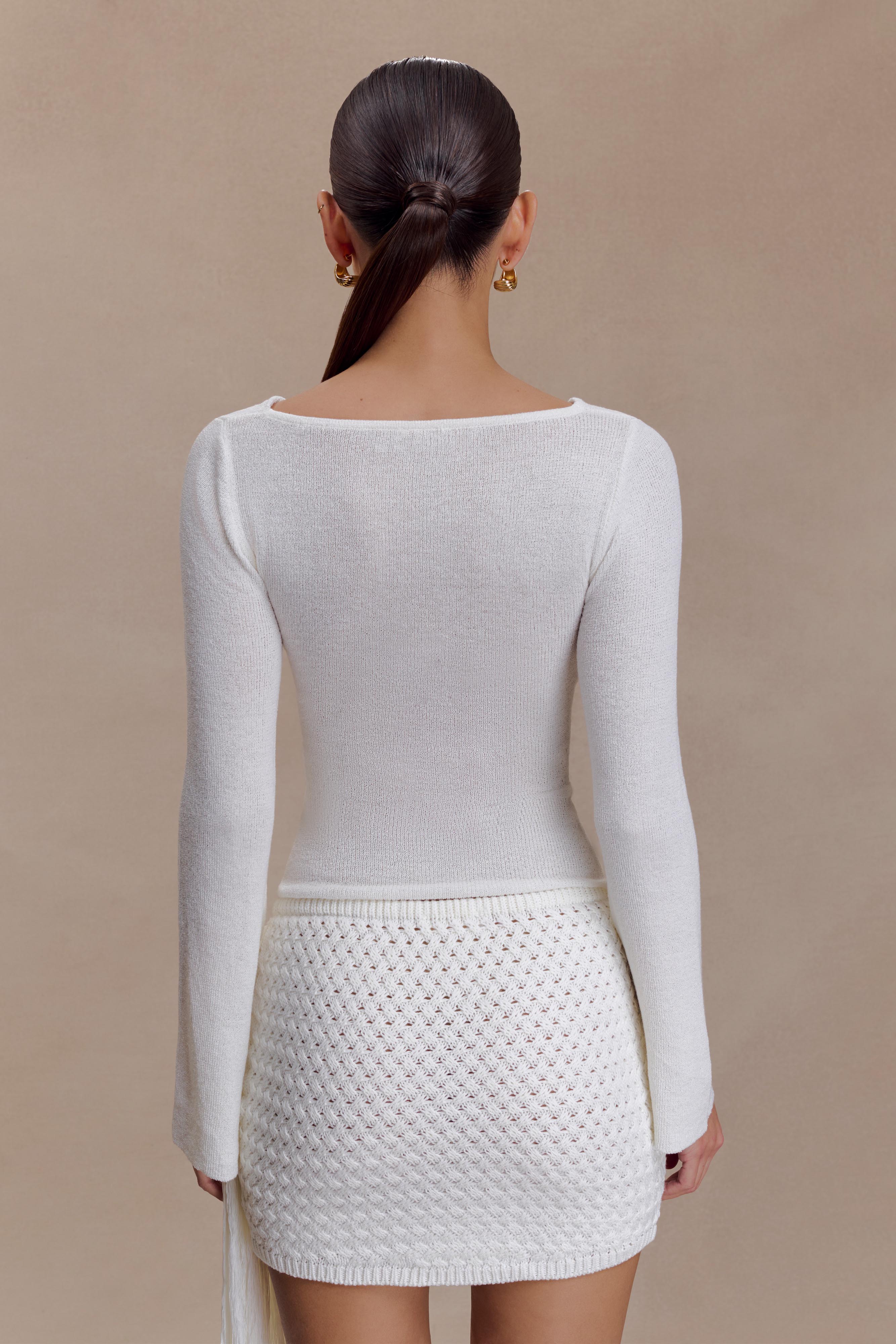Elowen Knit Cowl Long Sleeve Top in White – Chic&Drifts