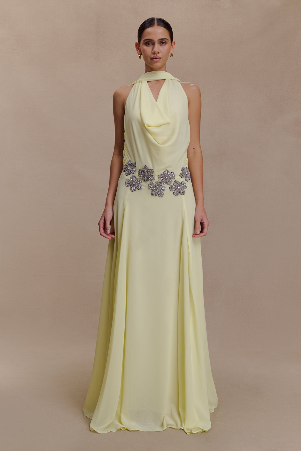 Santal Floral Chiffon Halter Maxi Dress in Black – Chic&Drifts