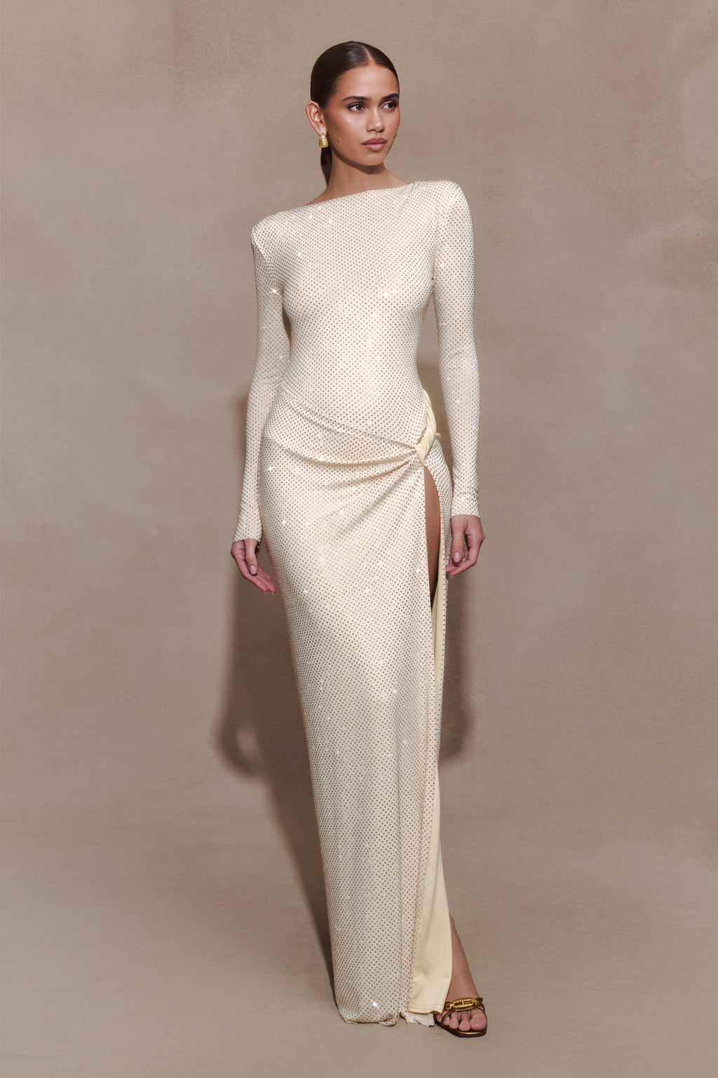 Deanna Long Sleeve Diamante Maxi Dress in Gold – Chic&Drifts