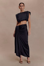 Zendaya Silk Crop Top in Black – Chic&Drifts