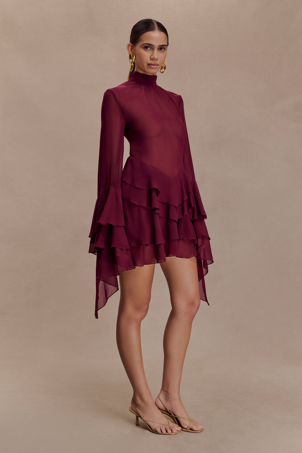 Nimah Chiffon Ruffle Mini Dress in Wine – Chic&Drifts