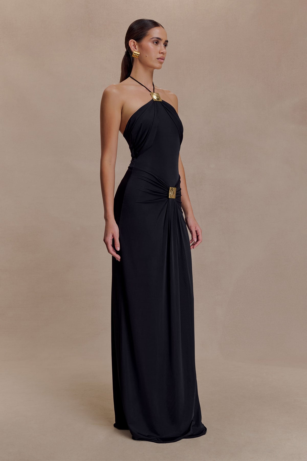 Quincy Halter Maxi Dress With Hardware in Black – Chic&Drifts
