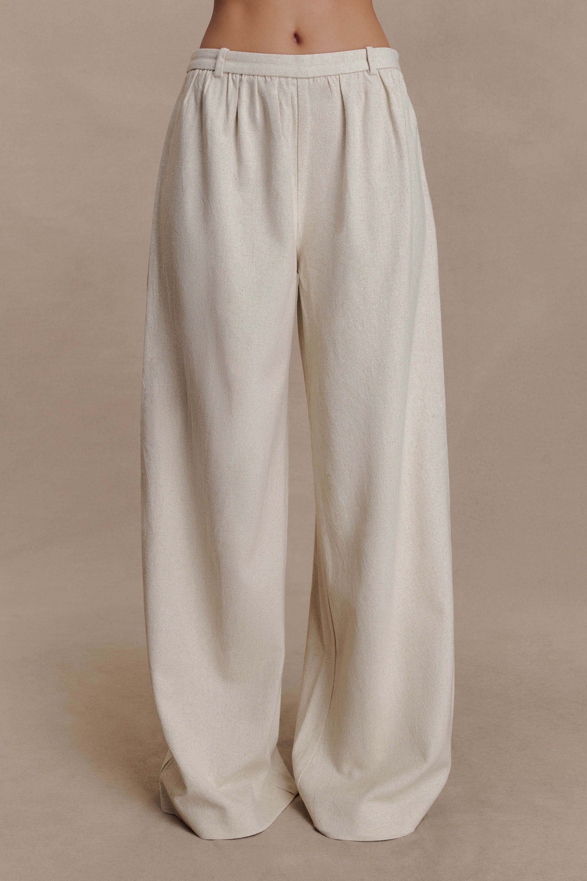 Gabby Straight Leg Linen Trousers in Natural – Chic&Drifts