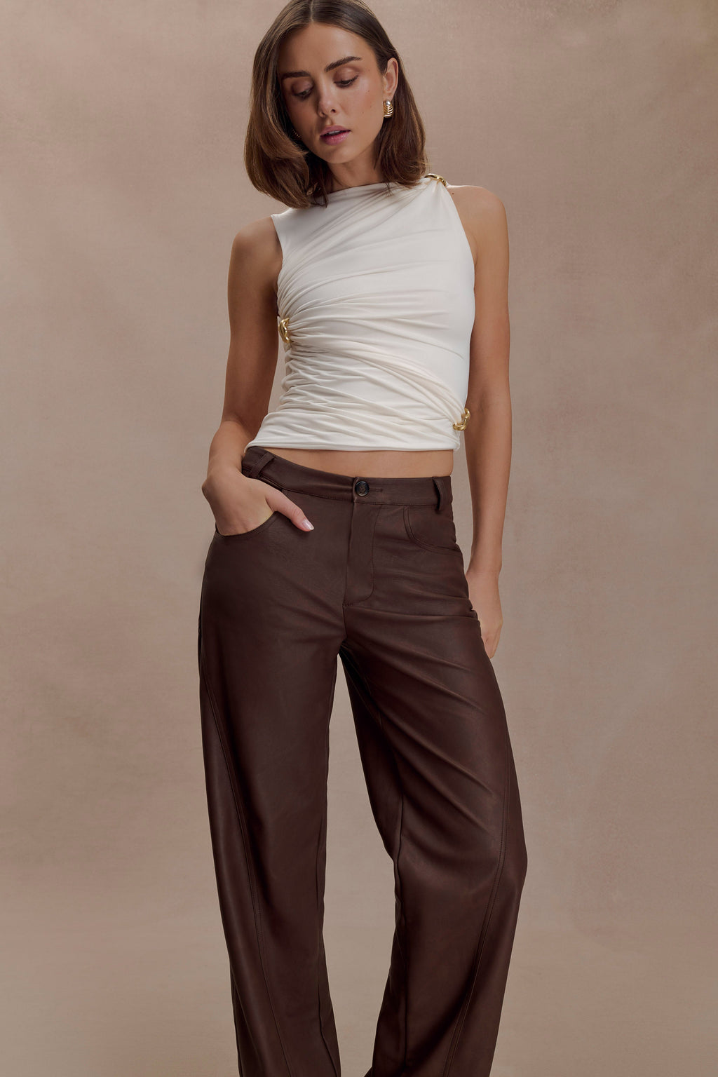 Amia Slinky Sleeveless Top With Hardware in Ivory – Chic&Drifts