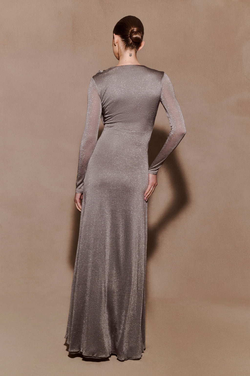 Scarlet Lurex Cowl Maxi Dress in Silver – Chic&Drifts