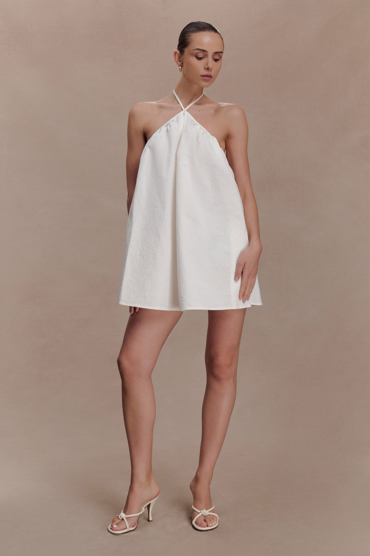 Sonja Keyhole Halter Cotton Mini Dress in White – Chic&Drifts