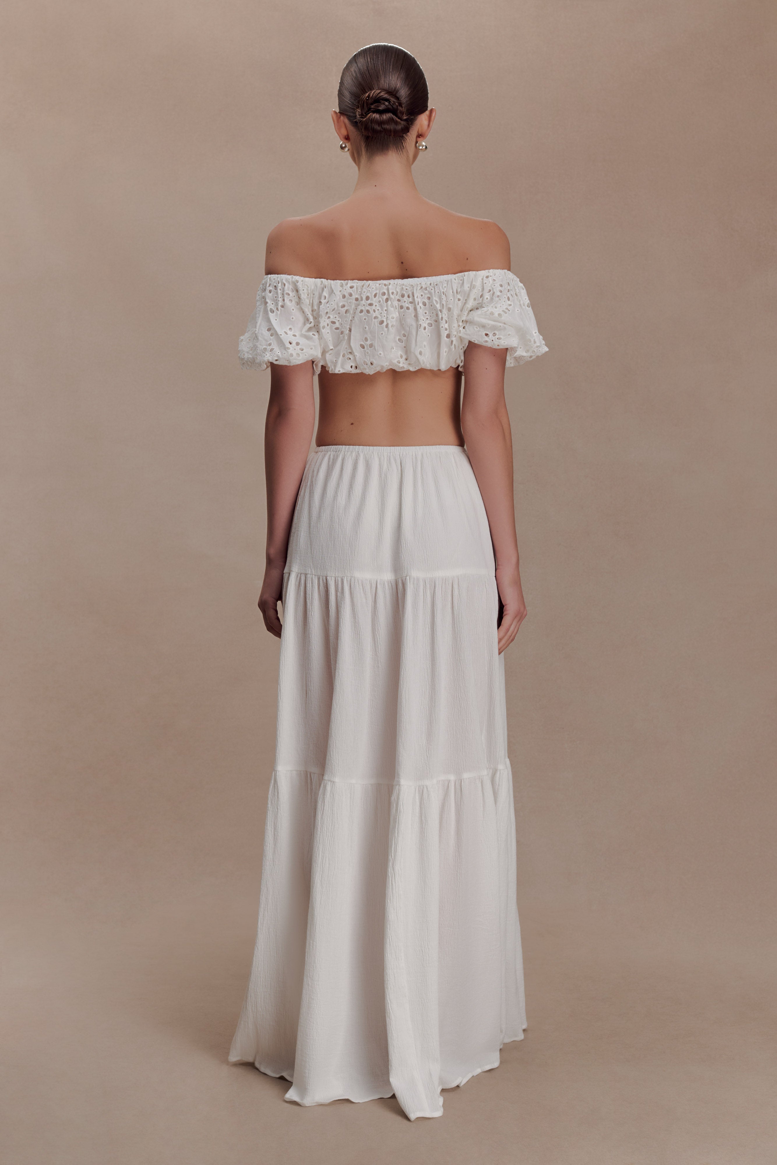 Autumn Off Shoulder Broderie Top in White – Chic&Drifts