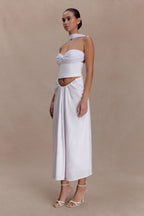 Talia Chiffon And Linen Halter Top in White – Chic&Drifts