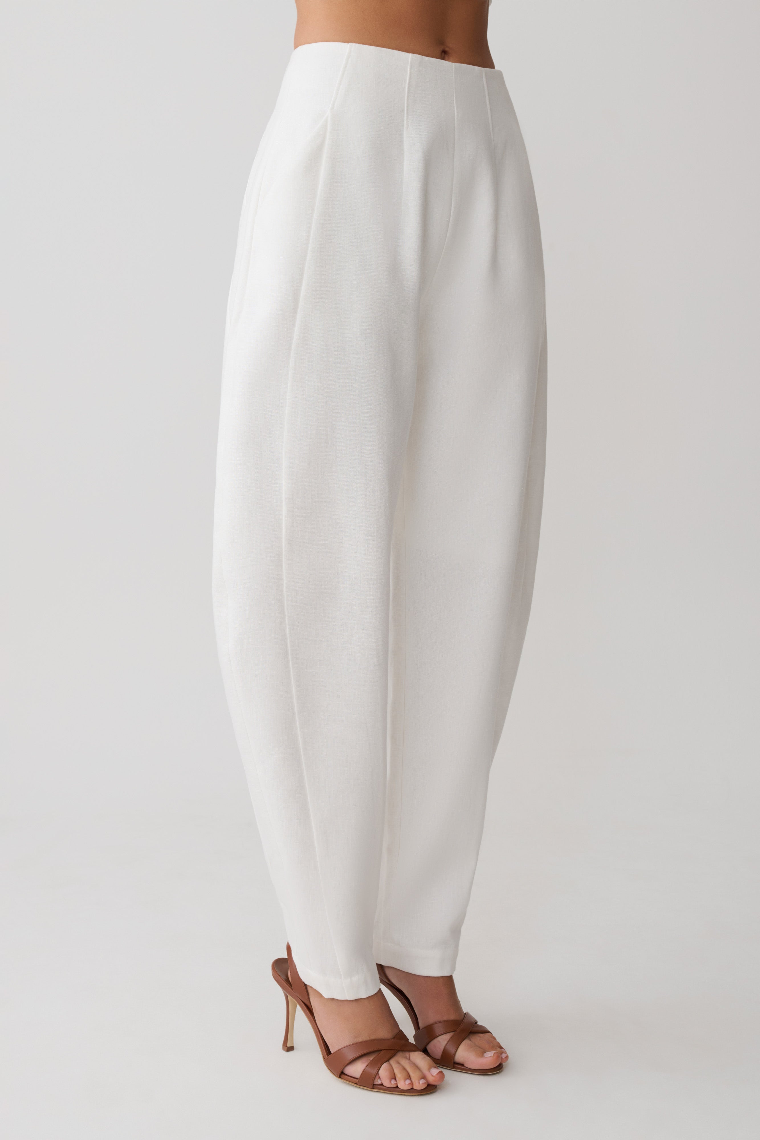 Oriana Linen Oversize Trousers - White