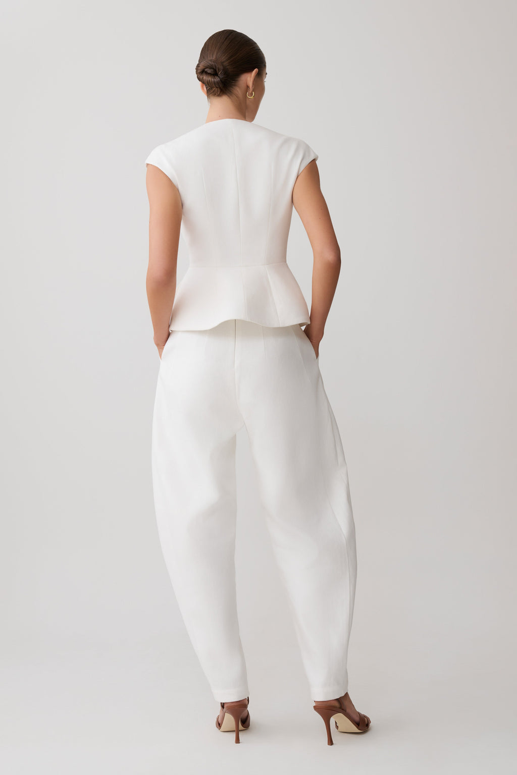 Oriana Linen Oversize Trousers - White