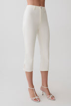 Mary Denim Capris in White – Chic&Drifts