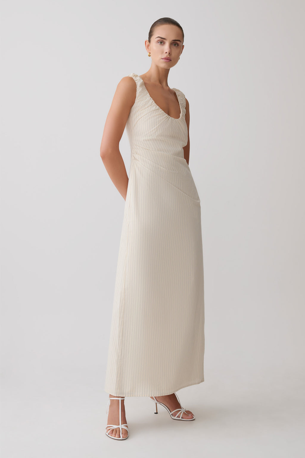 Anisa Scoop Neck Maxi Dress
