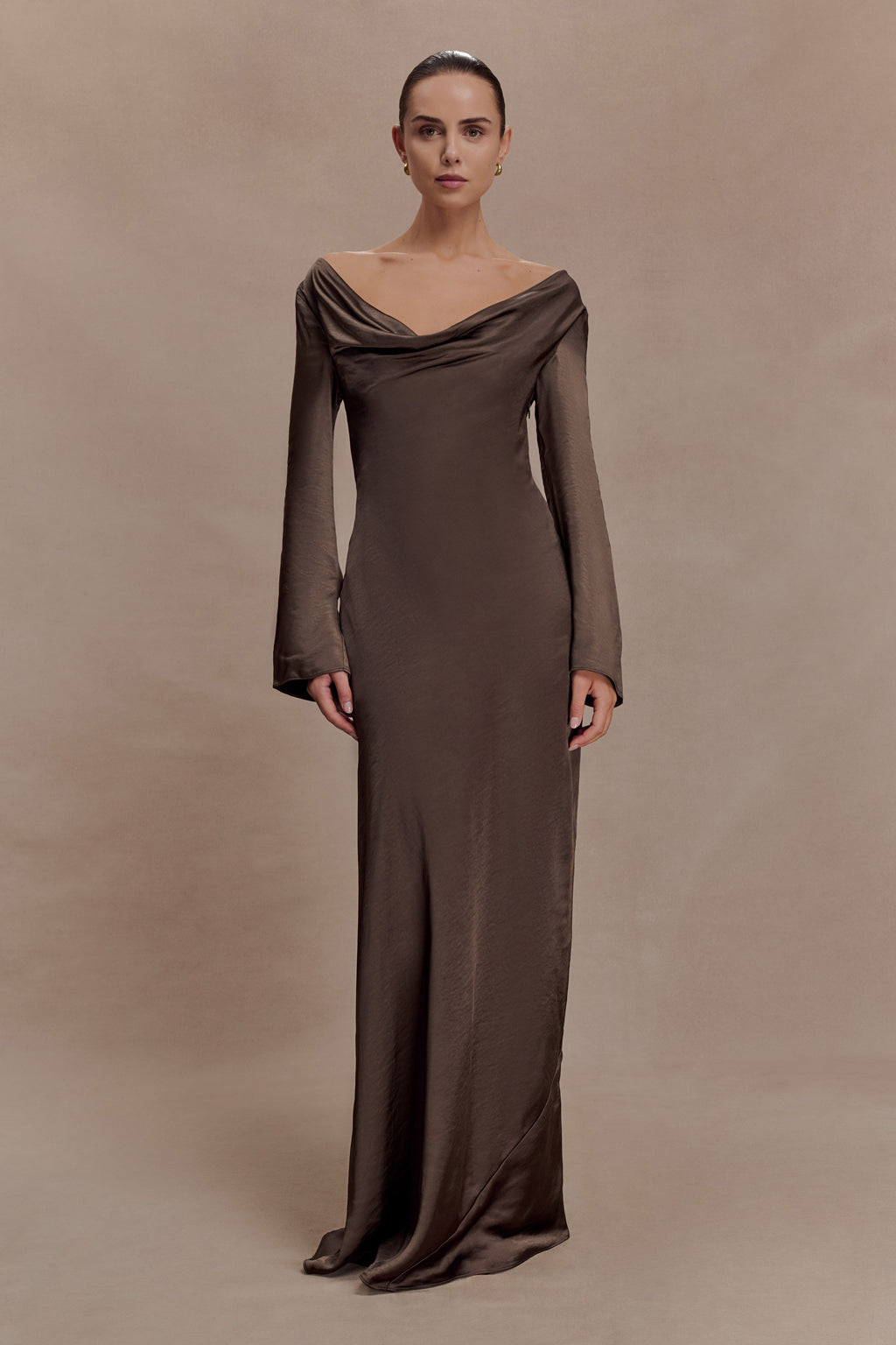 Eliza Long Sleeve Cowl Lace And Satin Maxi Dress in Ivory – Chic&Drifts