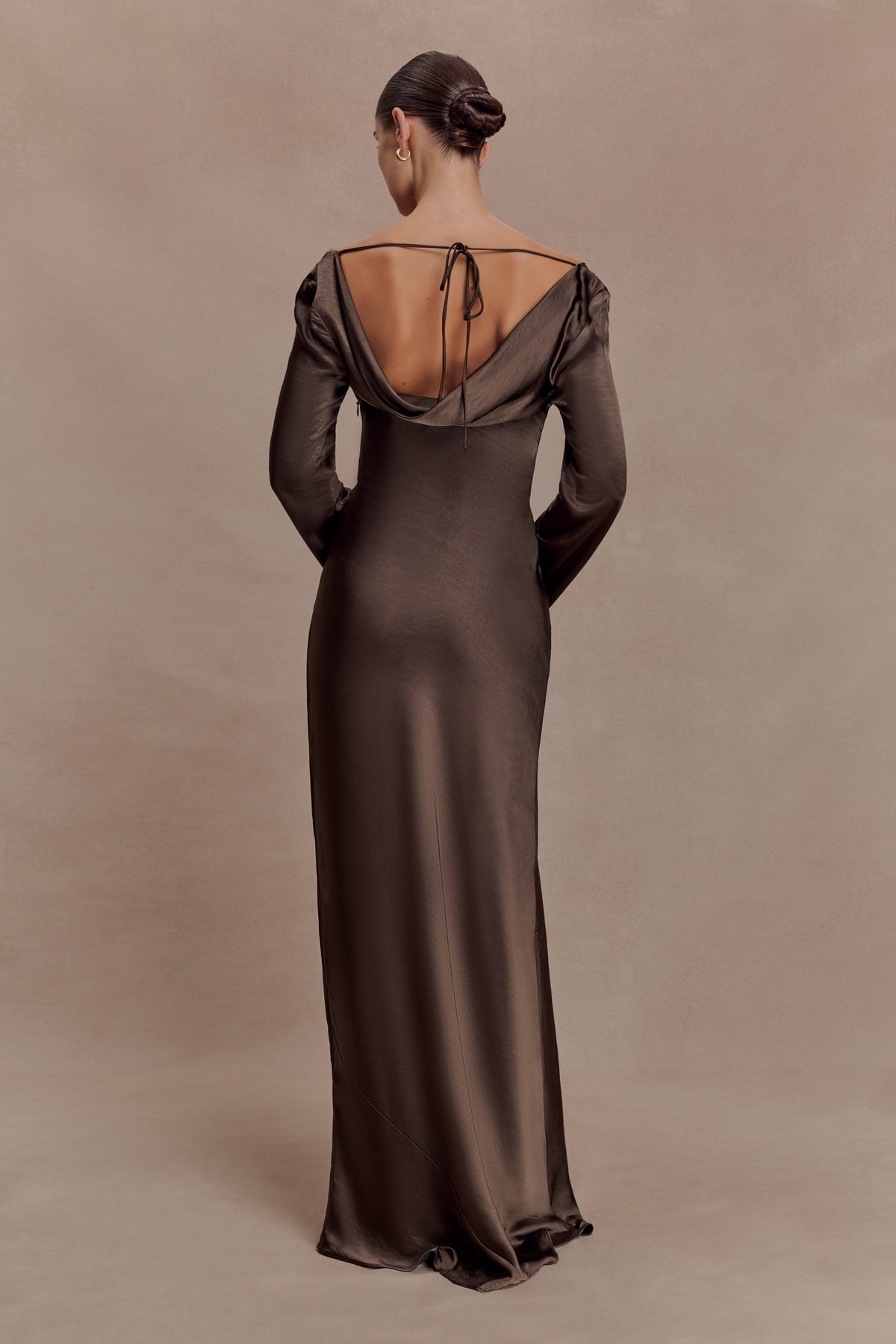 Eliza Long Sleeve Cowl Lace And Satin Maxi Dress in Ivory – Chic&Drifts