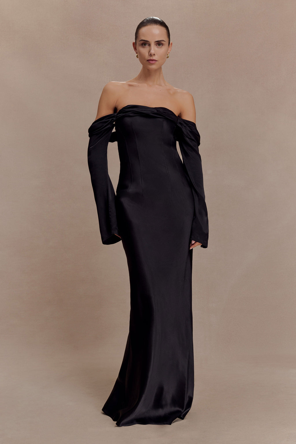 Giselle Off Shoulder Cowl Neck Maxi Dress in Black – Chic&Drifts