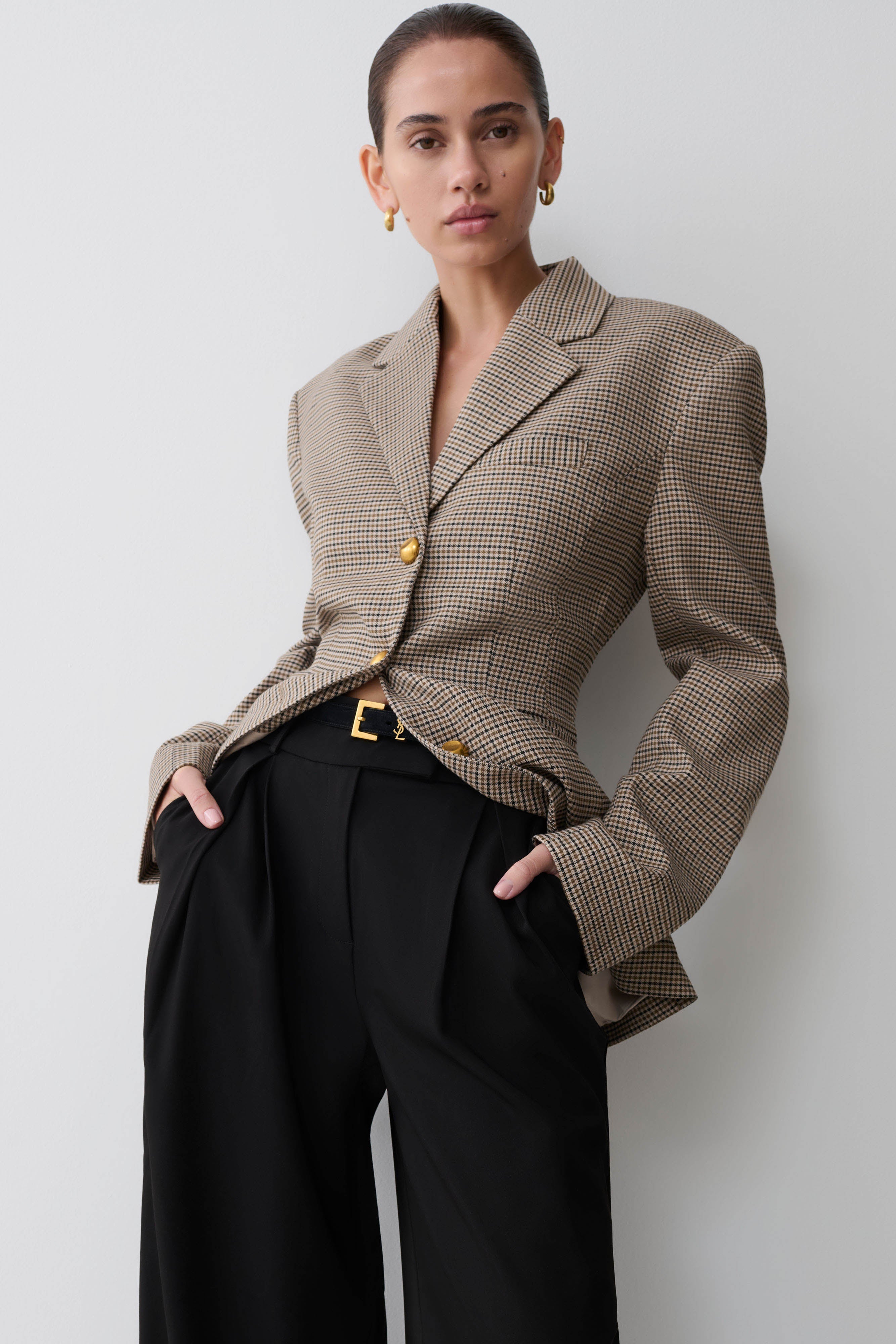 Mila Shaped Blazer in Tan Check – Chic&Drifts