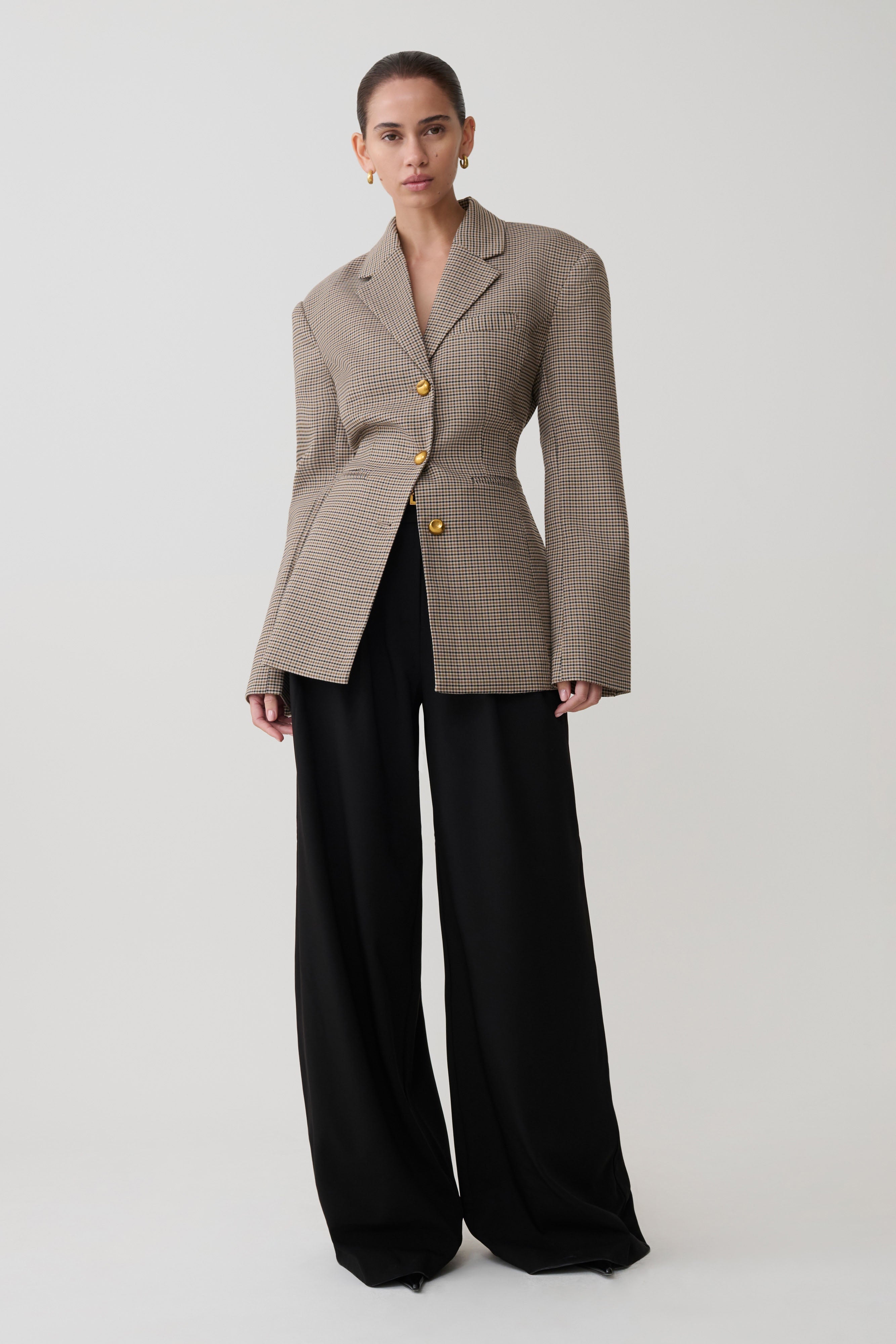 Mila Shaped Blazer in Tan Check – Chic&Drifts
