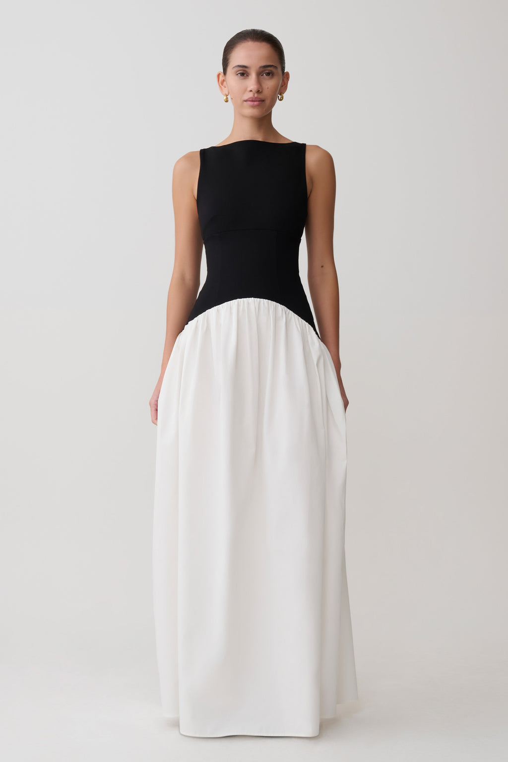 Acacia Contrast Sleeveless Maxi Dress in Black/White – Chic&Drifts
