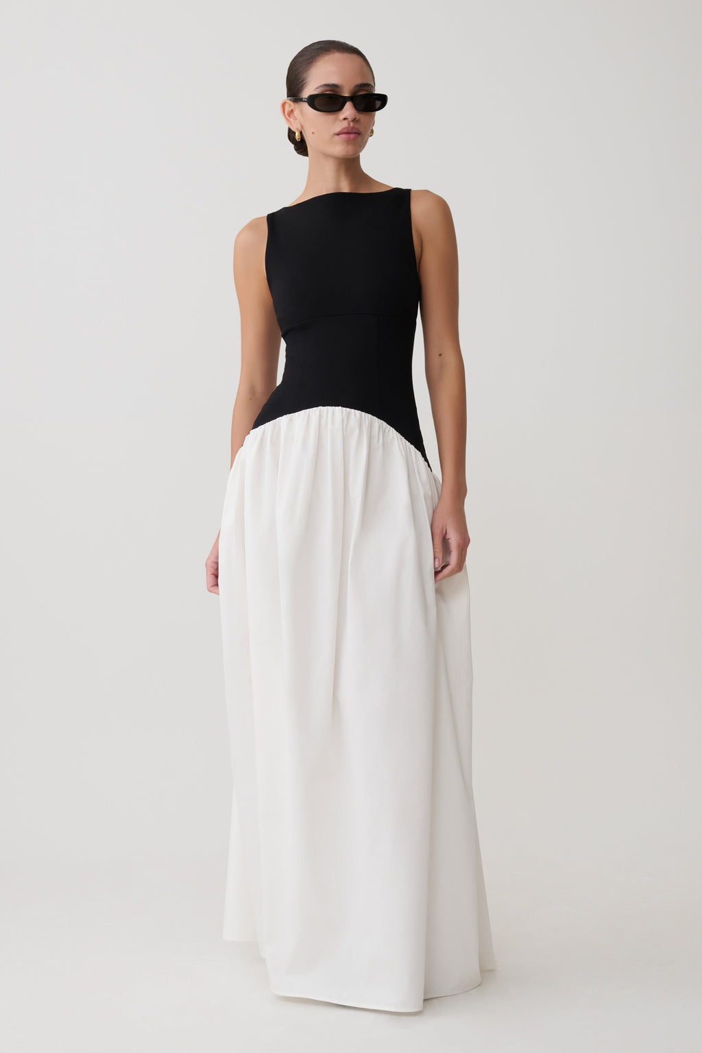 Acacia Contrast Sleeveless Maxi Dress in Black/White – Chic&Drifts