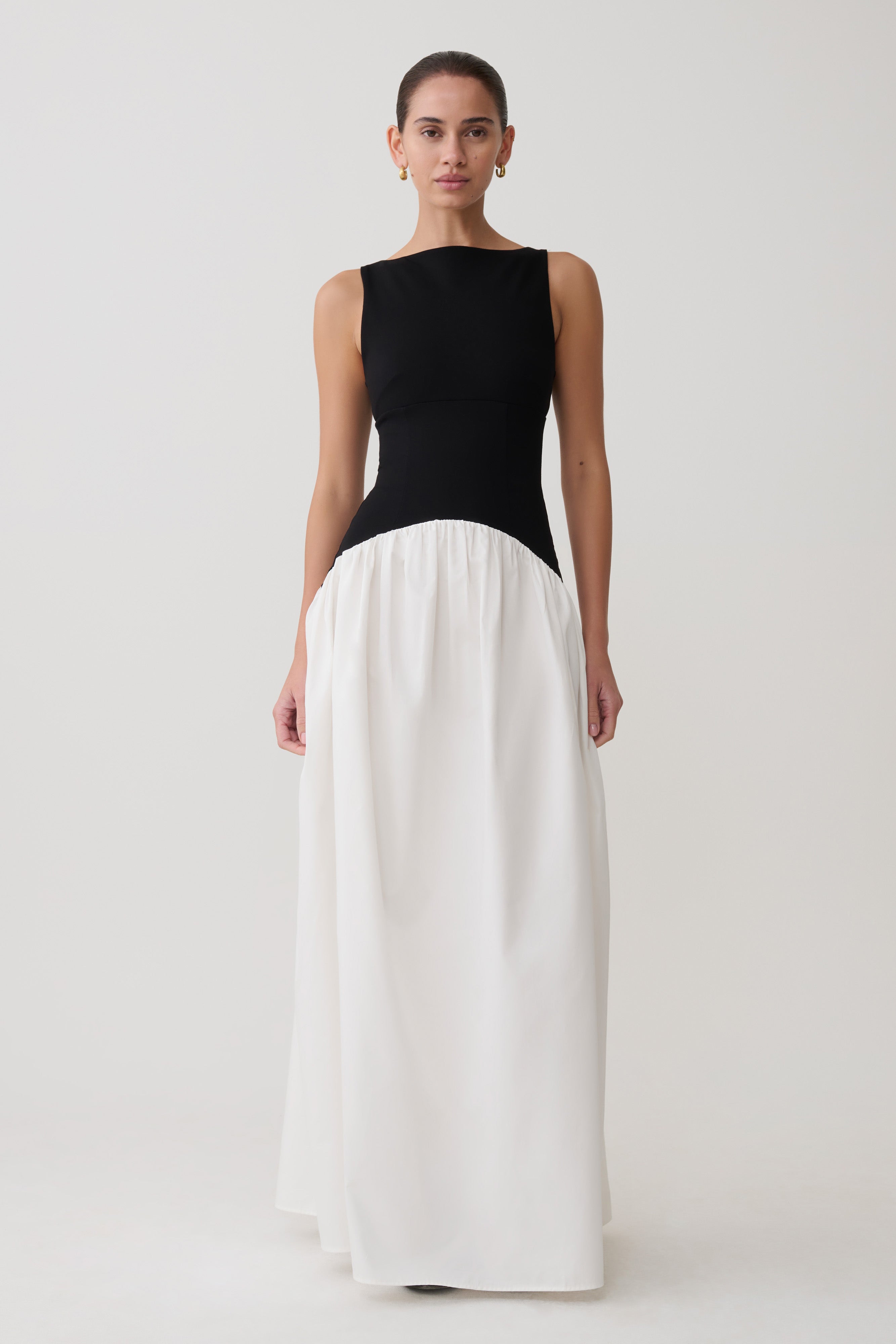 Acacia Contrast Sleeveless Maxi Dress in Black/White – Chic&Drifts