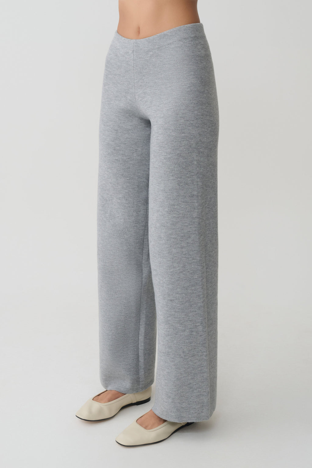 Kerrymae Straight Leg Knit Trousers in Black – Chic&Drifts
