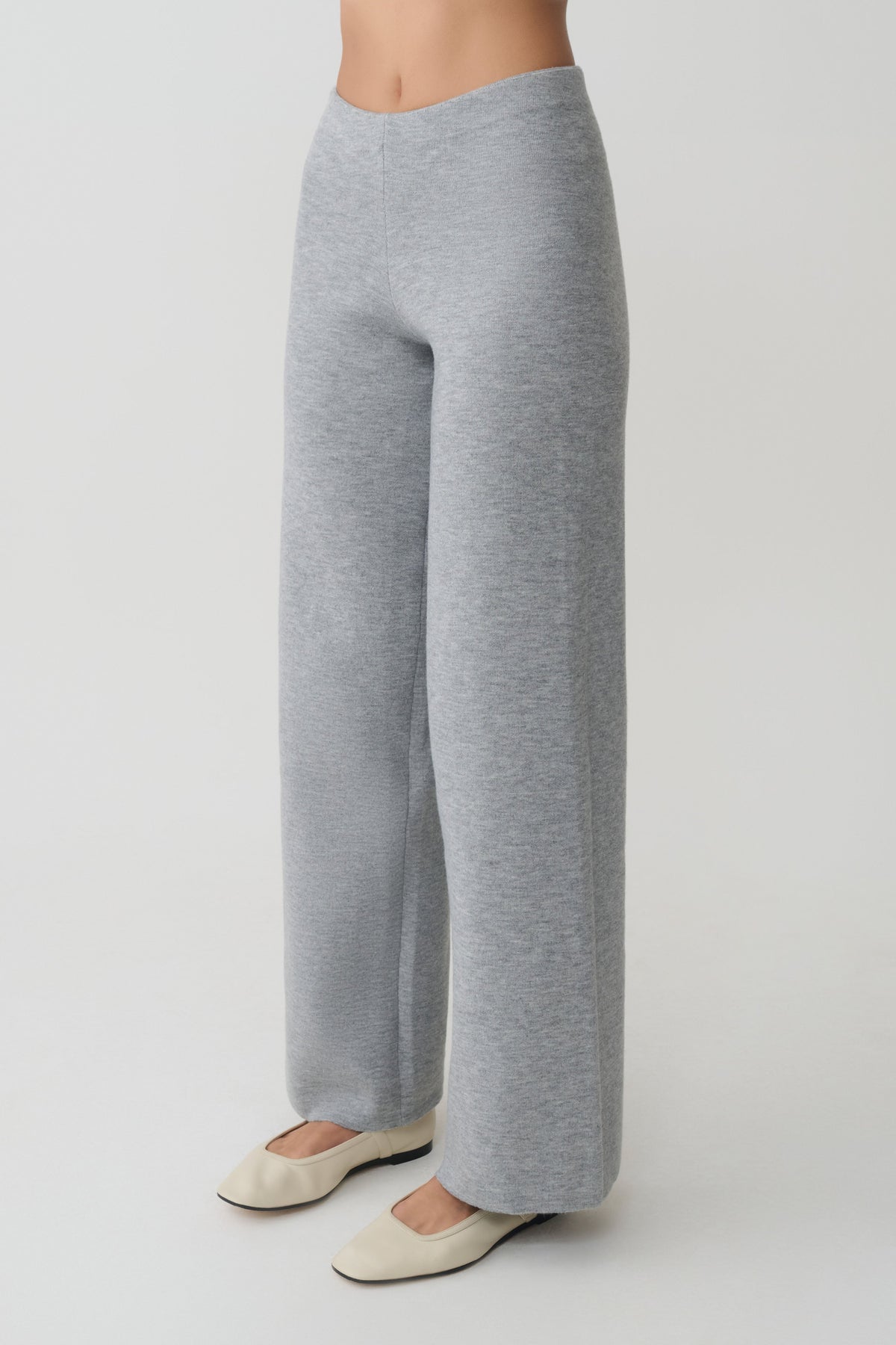 Kerrymae Straight Leg Knit Trousers in Black – Chic&Drifts