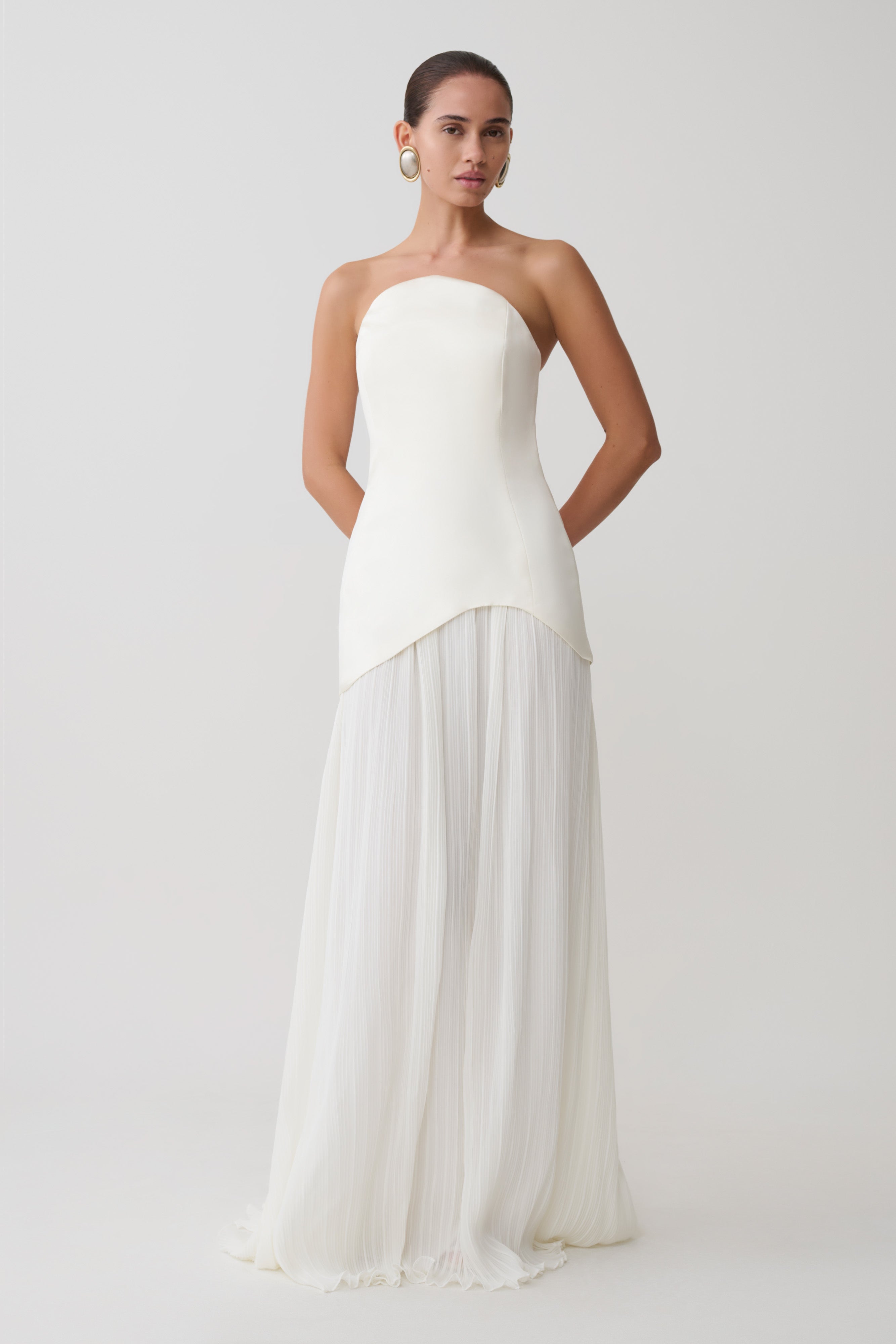 Juno Strapless Pleated Maxi Gown in White – Chic&Drifts