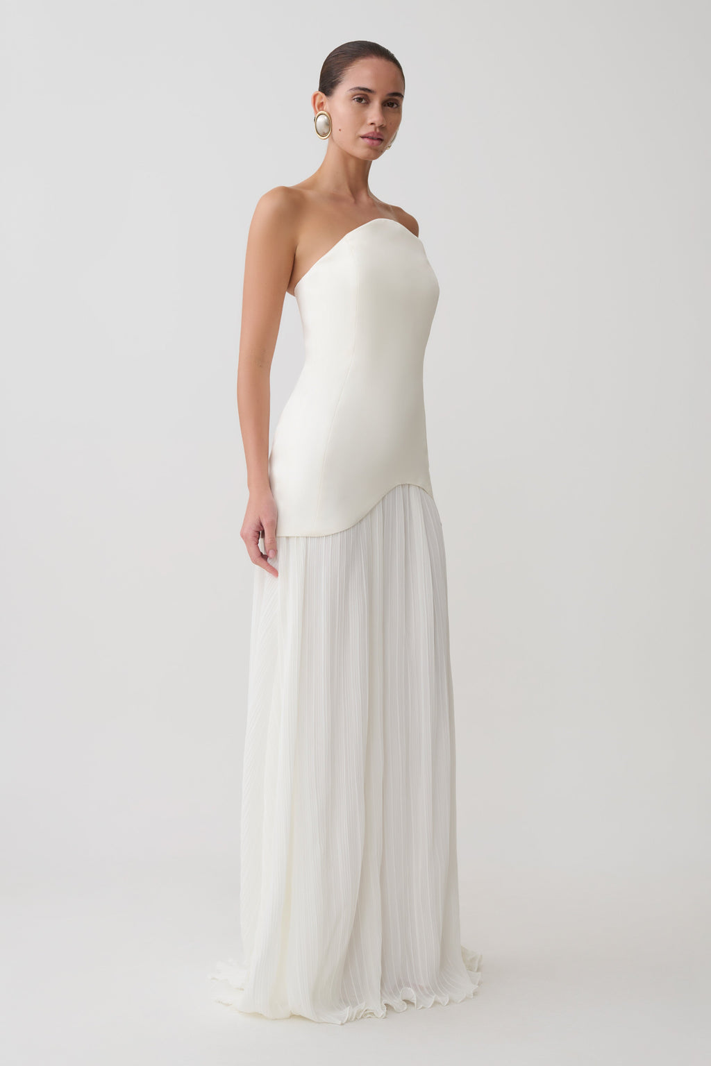 Juno Strapless Pleated Maxi Gown in White – Chic&Drifts