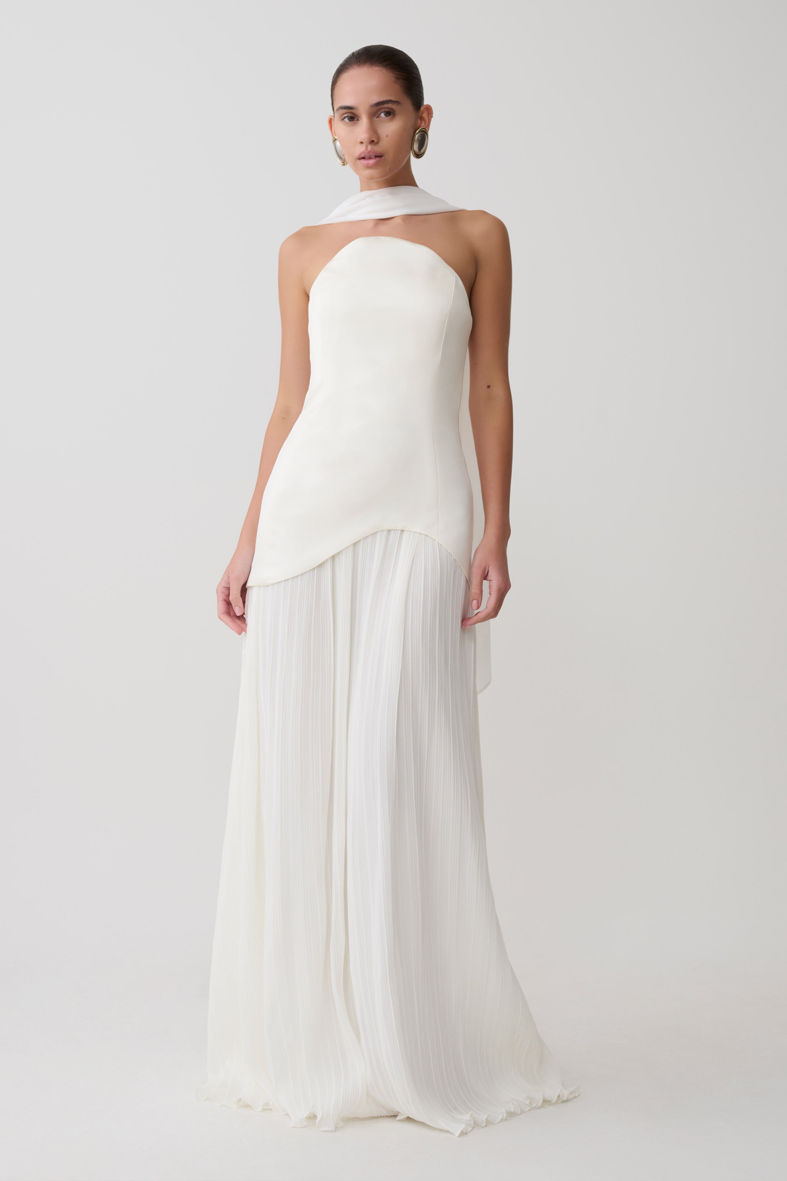 Juno Strapless Pleated Maxi Gown in White – Chic&Drifts