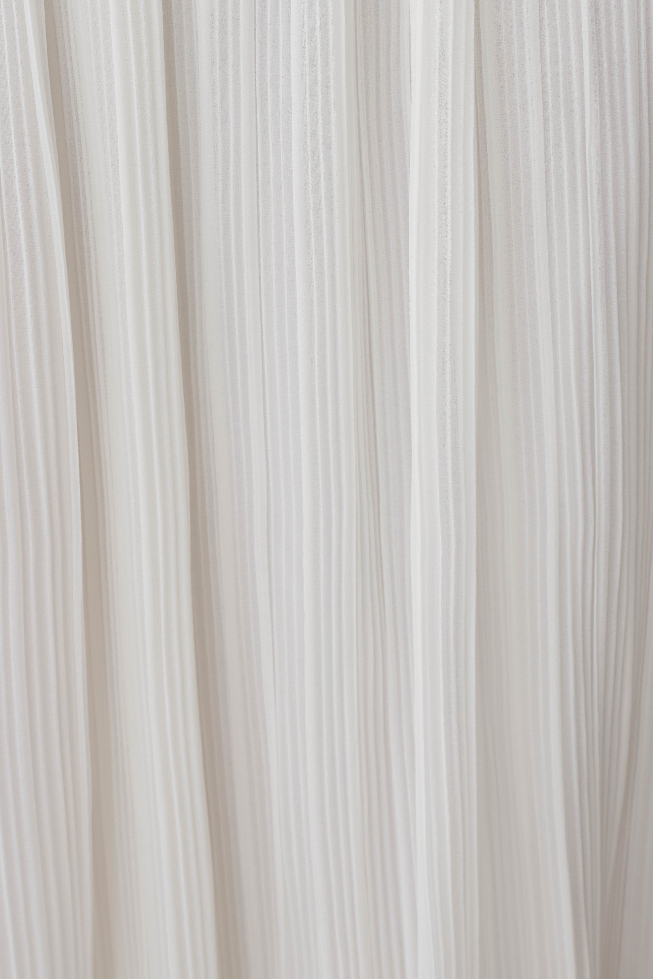 Juno Strapless Pleated Maxi Gown in White – Chic&Drifts