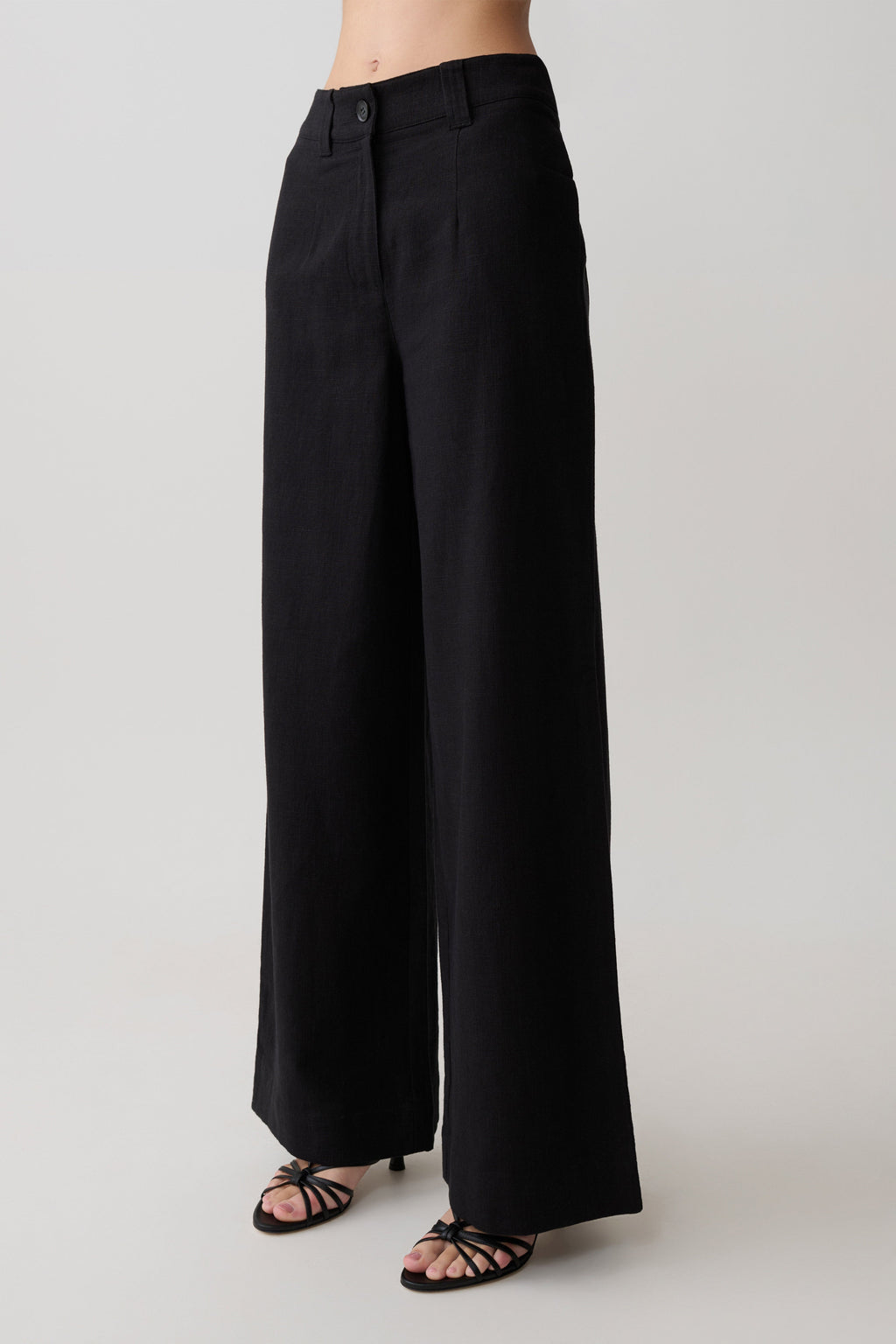 Brielle Straight Leg Pant in Black – Chic&Drifts