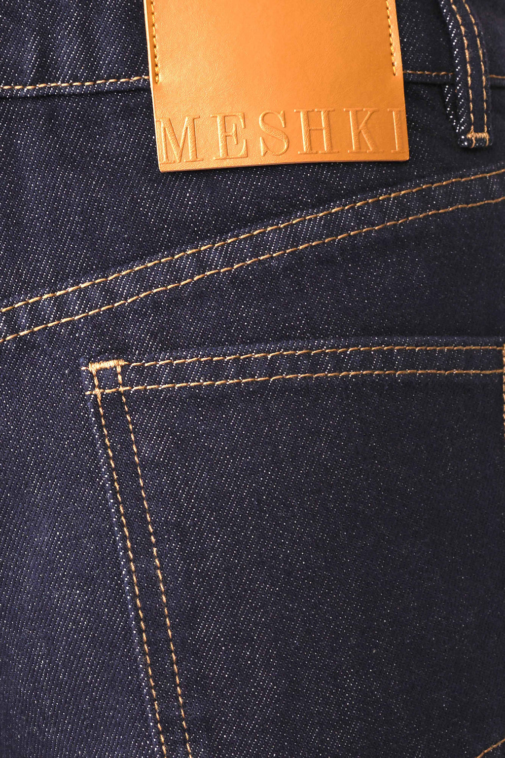 Krissy Rolled Hem Denim Shorts in Washed Indigo Blue – Chic&Drifts