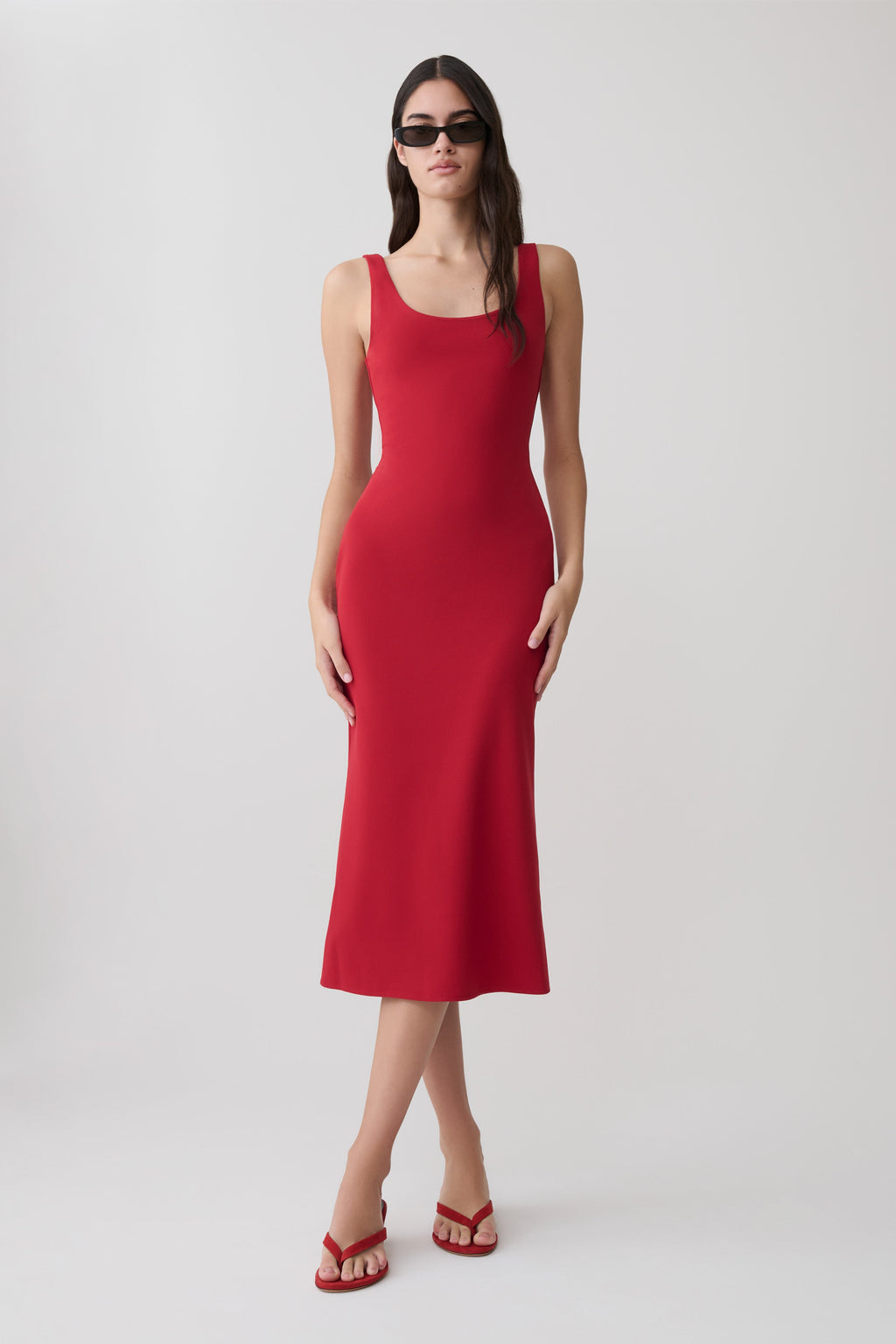 Allyra Scoop Stretch Crepe Midi Dress in Black – Chic&Drifts