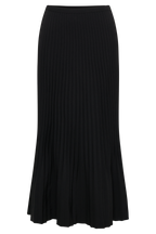 Twyla Pleated Suiting Maxi Skirt in Black – Chic&Drifts