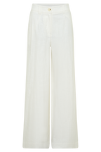Brielle Straight Leg Pant in White – Chic&Drifts