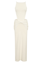 Nathaelie Sleeveless Maxi Dress in White – Chic&Drifts