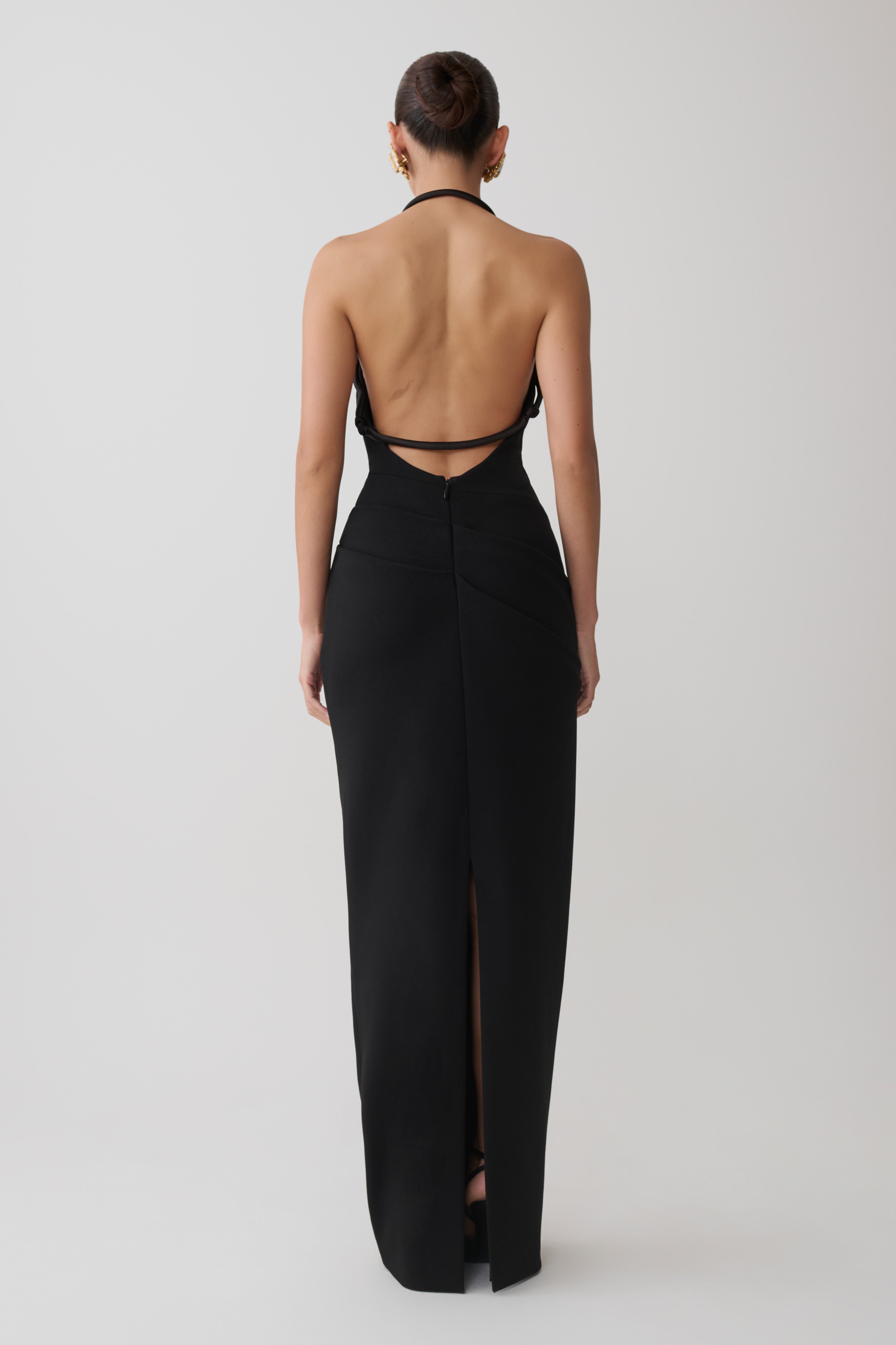 Gracie Halter Maxi Dress in Black – Chic&Drifts