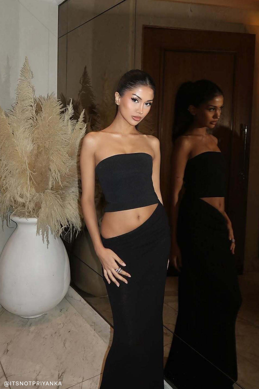 Jasiel Strapless Knit Maxi Dress in Black – Chic&Drifts