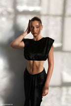 Zendaya Silk Crop Top in Black – Chic&Drifts