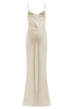Lilly Sweetheart Satin Maxi Dress in Blush Gold – Chic&Drifts