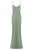 Lilly Sweetheart Satin Maxi Dress in Sage – Chic&Drifts