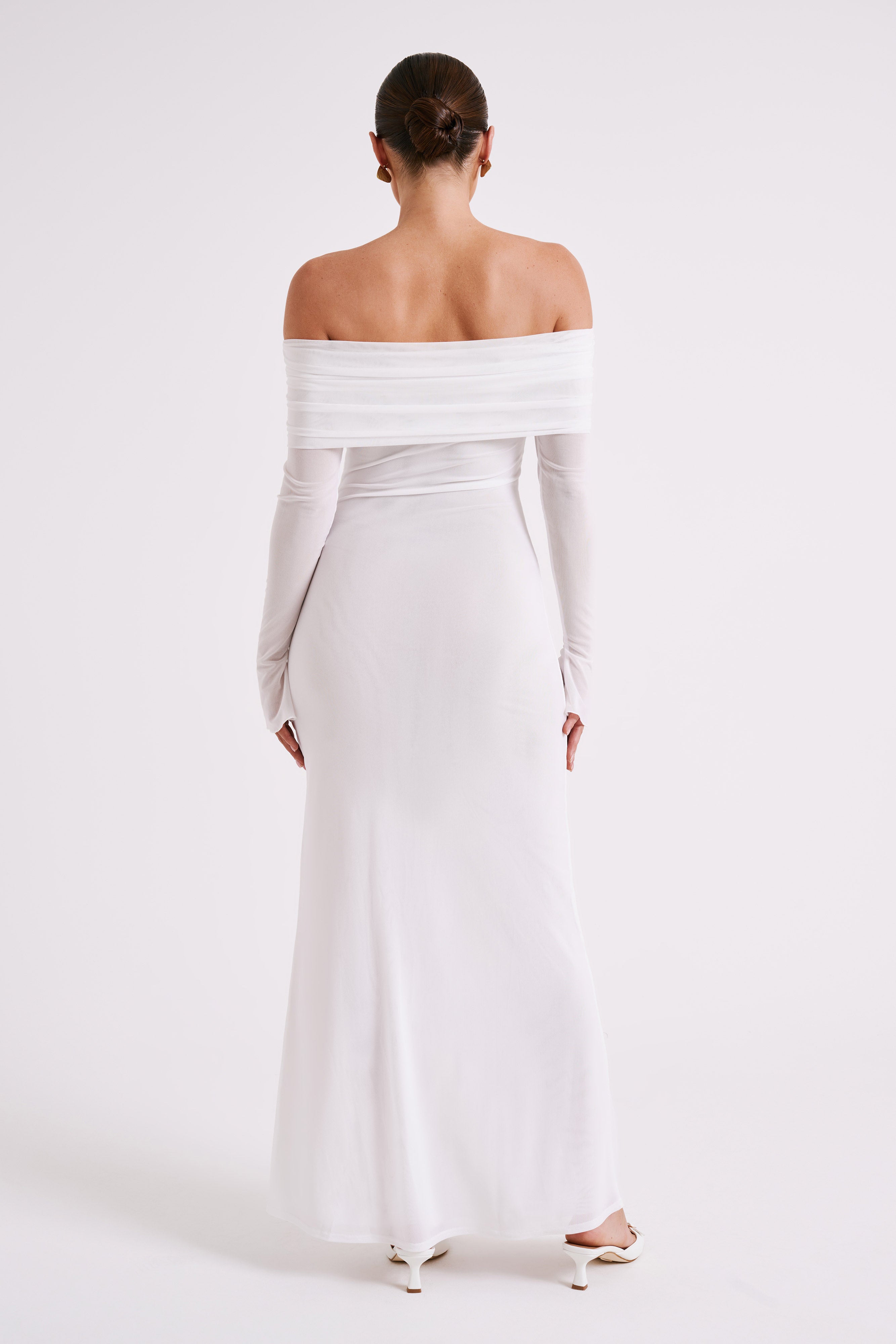 Josie Off Shoulder Mesh Maxi Dress in Ivory – Chic&Drifts
